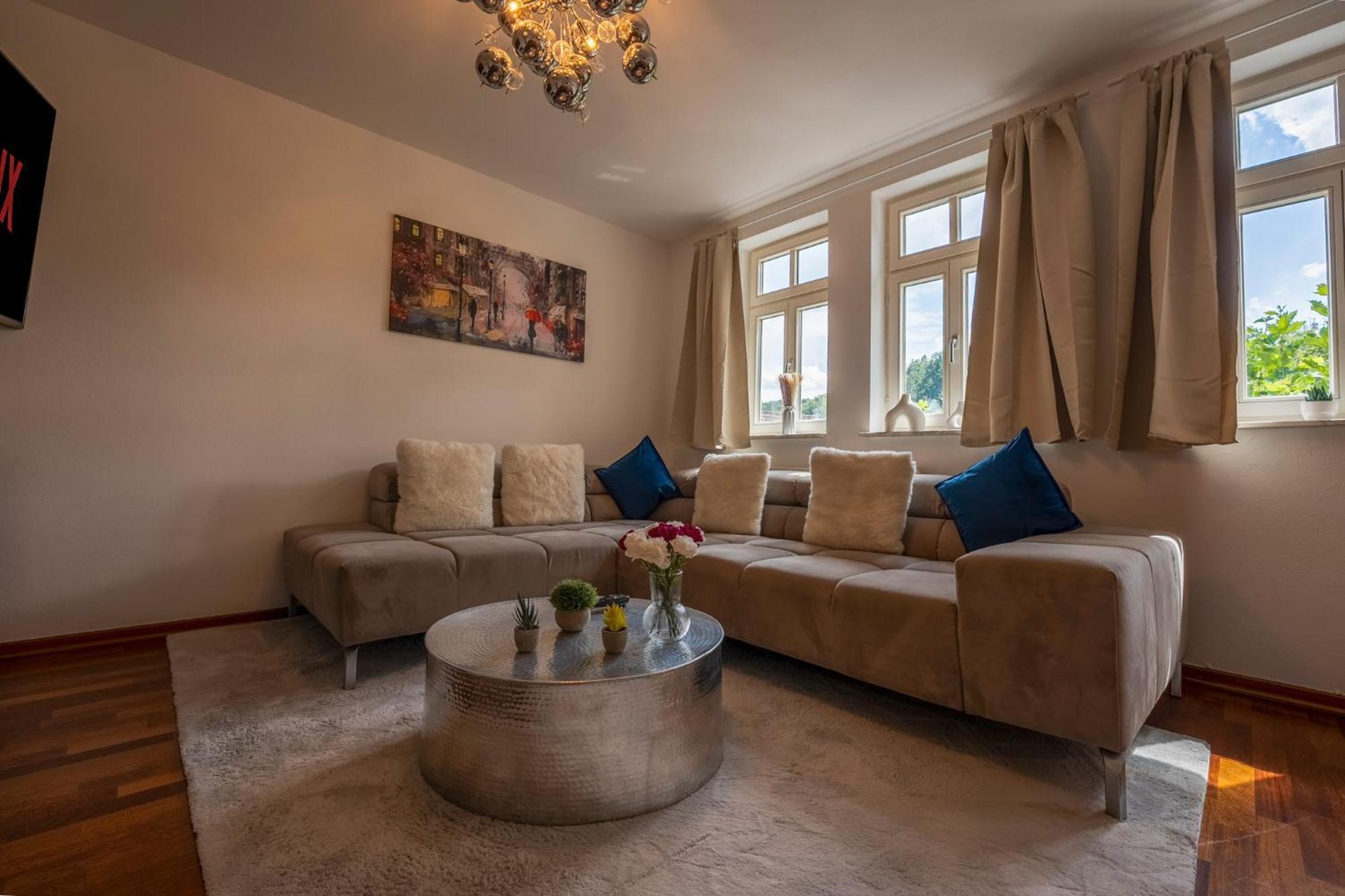 Schlossberg Residences - Markplatz City-Apartment Weinheim Extérieur photo