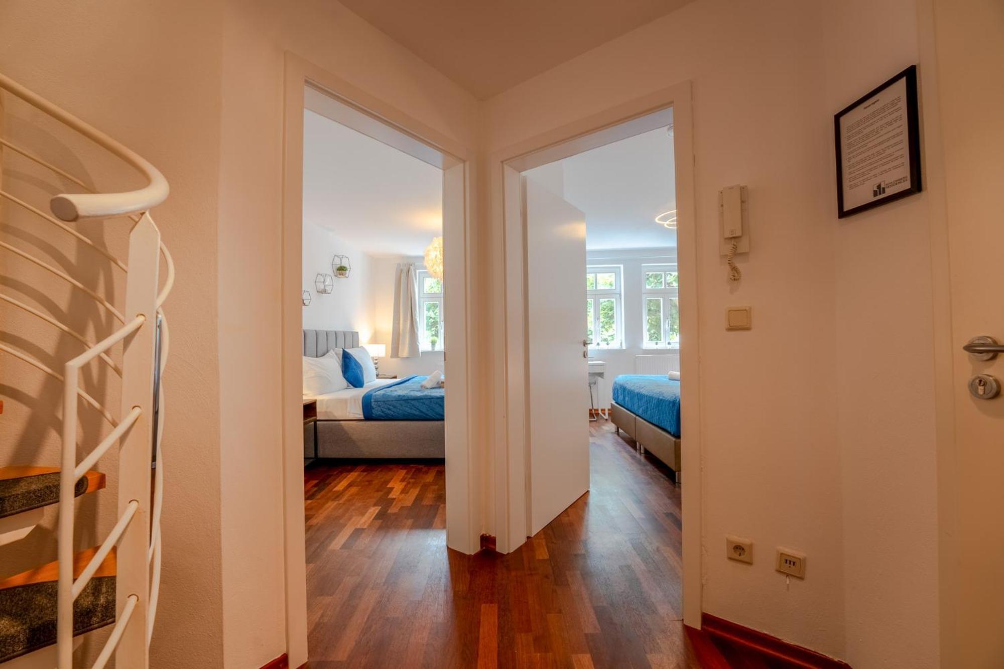 Schlossberg Residences - Markplatz City-Apartment Weinheim Extérieur photo
